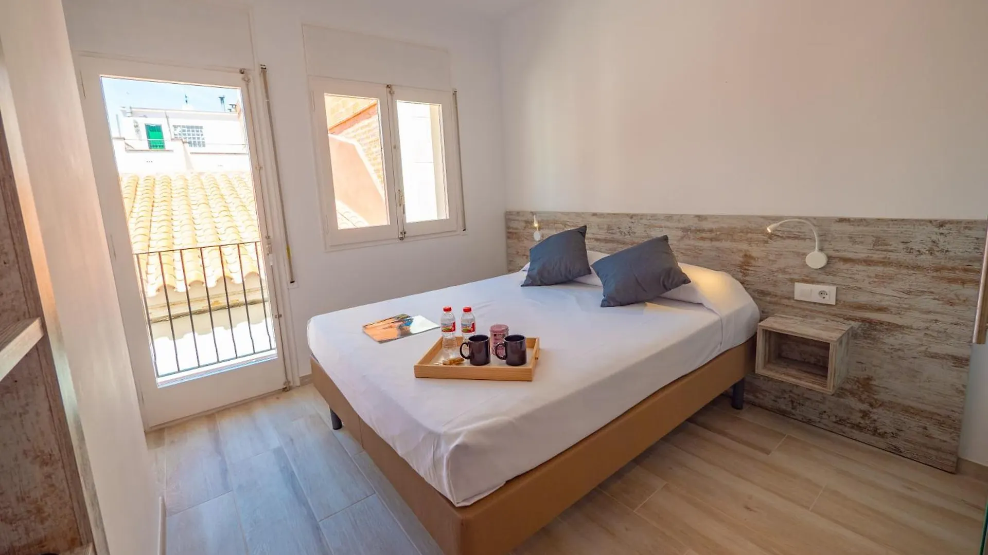 Agi Gloria Rooms Roses