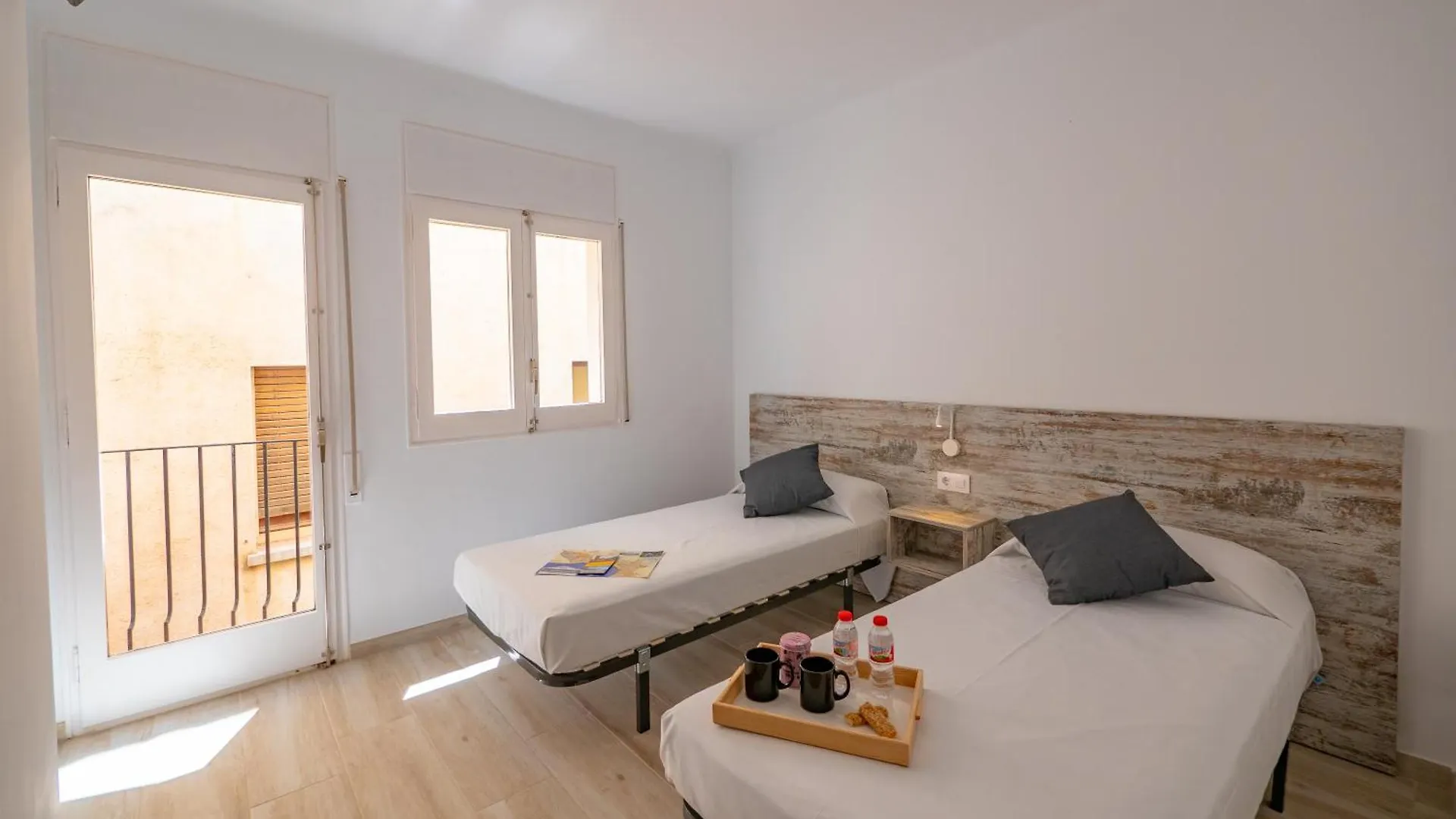 Agi Gloria Rooms Roses