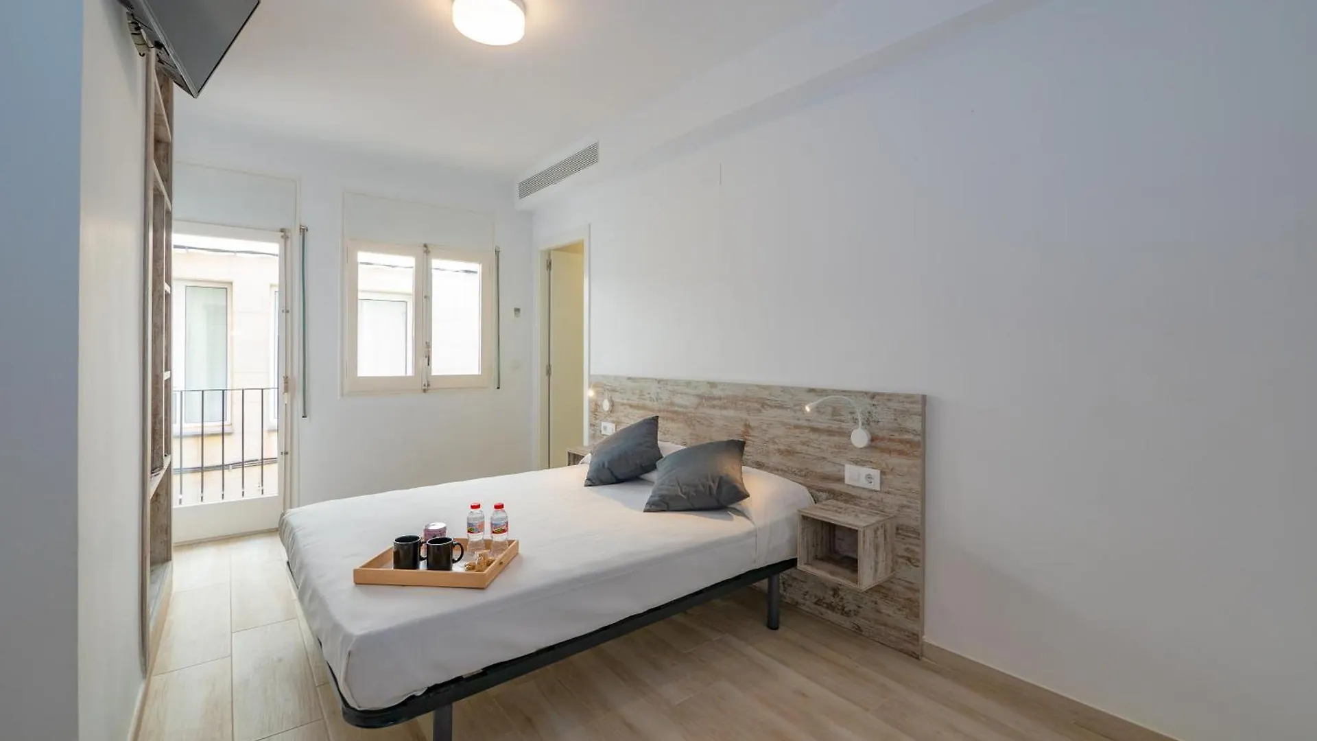 Agi Gloria Rooms Roses